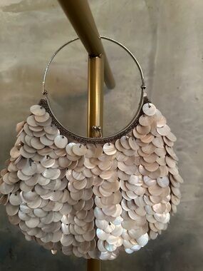 Shell Pearl-Disc Evening Bag with Silver Kiss Lock